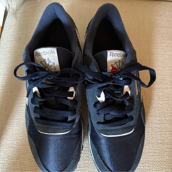 Reebok Sneakers Navy and White size 9.5 - Picture 4 of 6